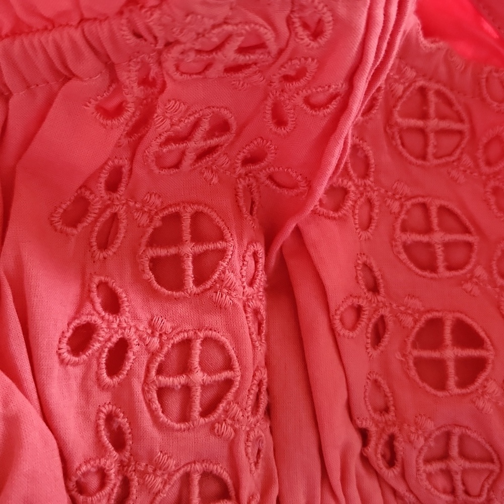 NEW! AE Extra cropped top medium - Picture 3 of 5